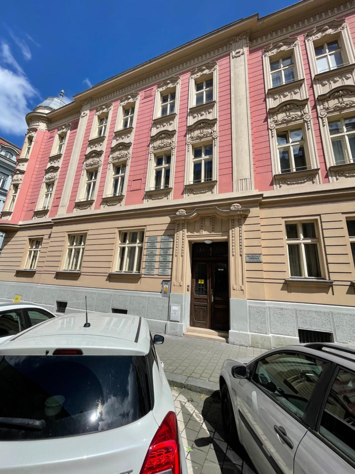 Minato Apartments Ostrava Center Exterior photo